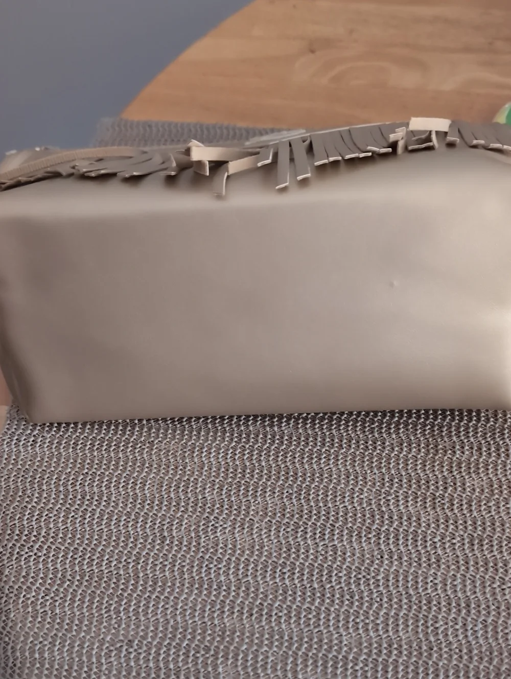 Fringe Cosmetic Clutch W/Skincare Bundle In Metallic Gold New